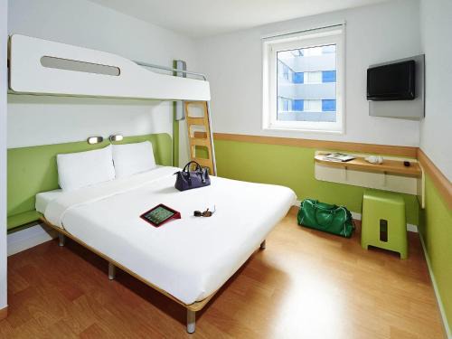 Wasquehal Hotel | ibis budget Lille Wasquehal