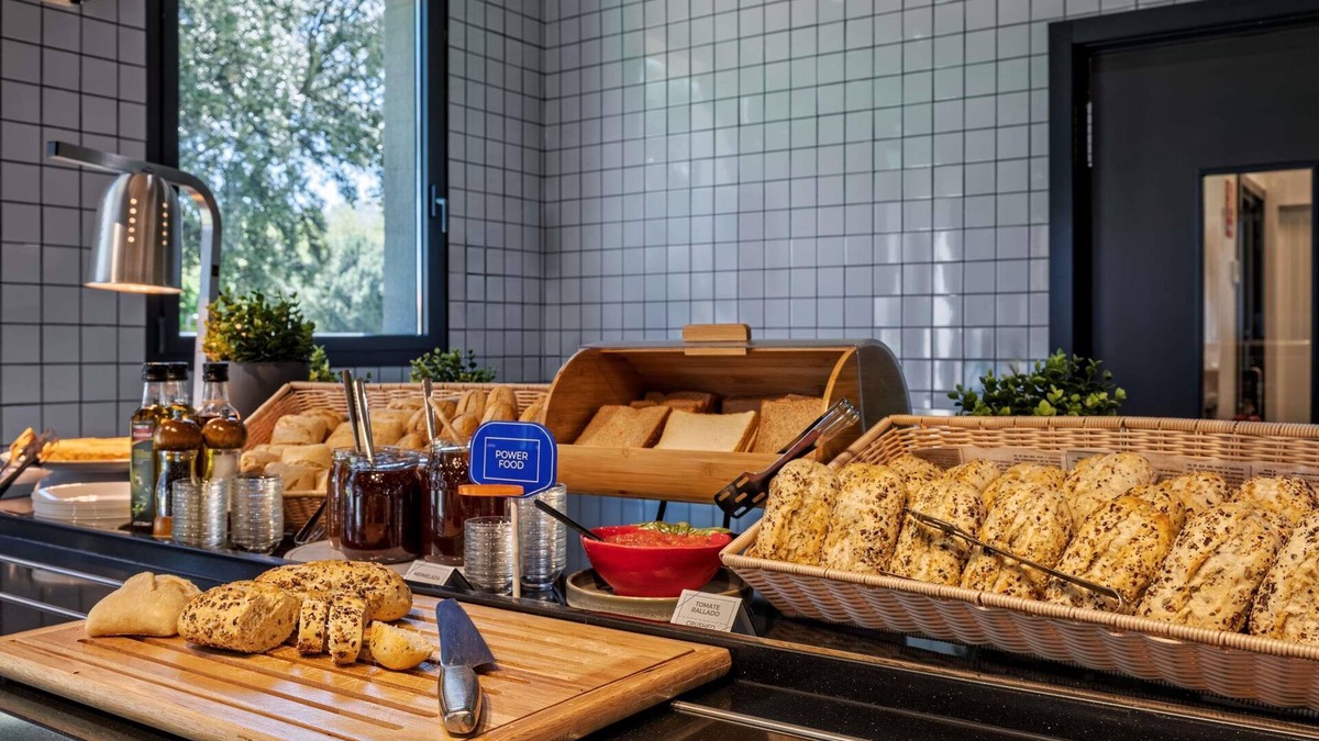 Rejas Hotel | Ibis Budget Madrid Aeropuerto