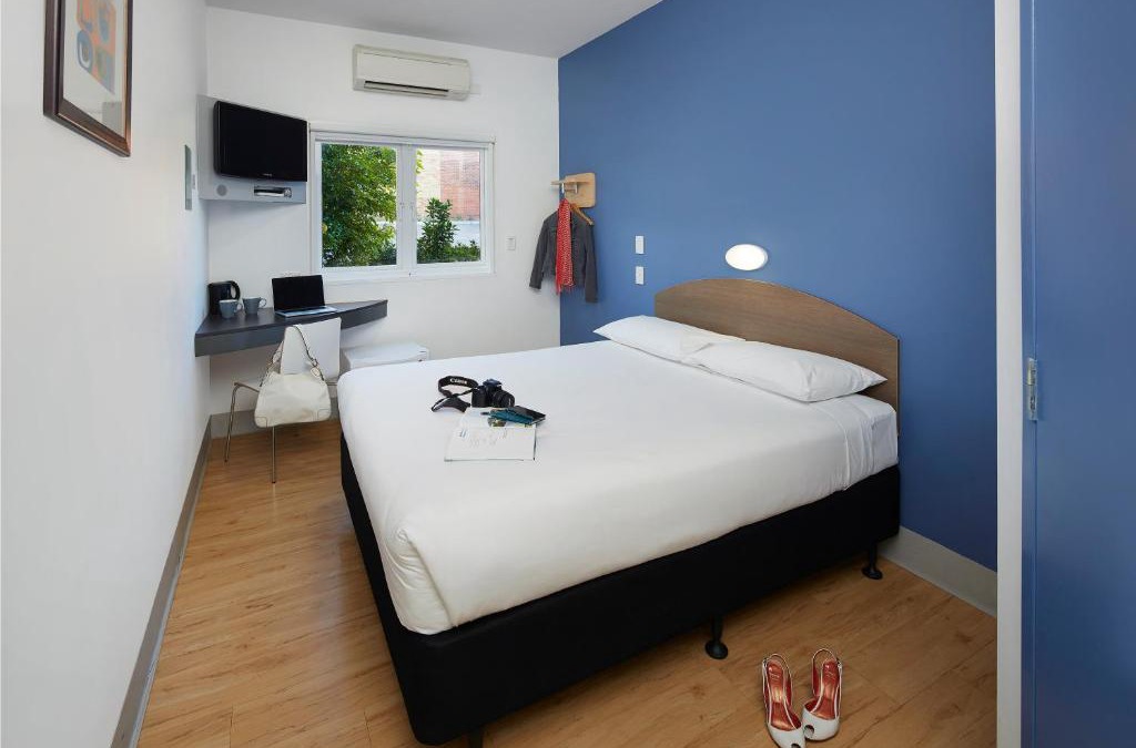 Redcliffe Hotel | ibis Budget Perth Airport