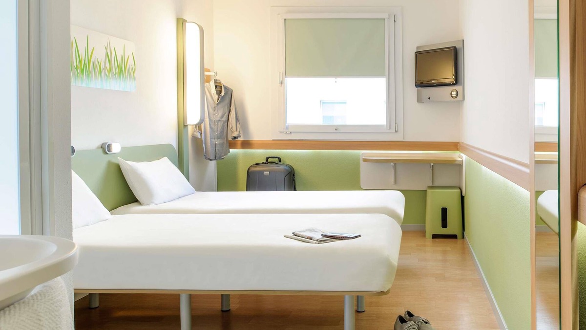 Poitiers Hotel | ibis budget Poitiers Sud