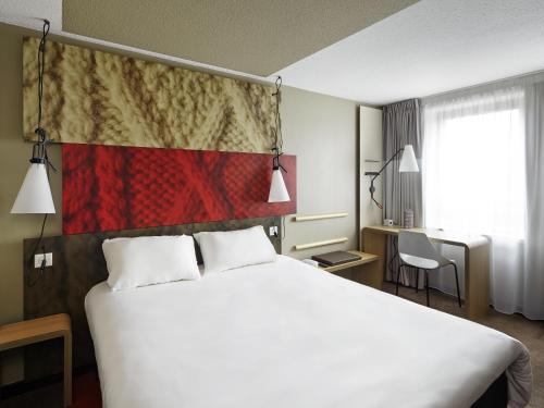 Champs-sur-Marne Hotel | ibis Marne La Vallee Champs-sur-Marne