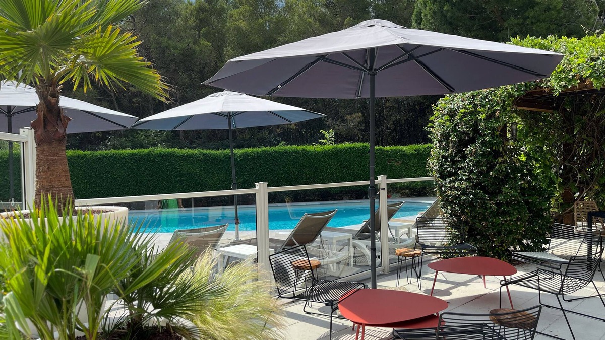 Costieres Hotel | ibis Nimes Ouest