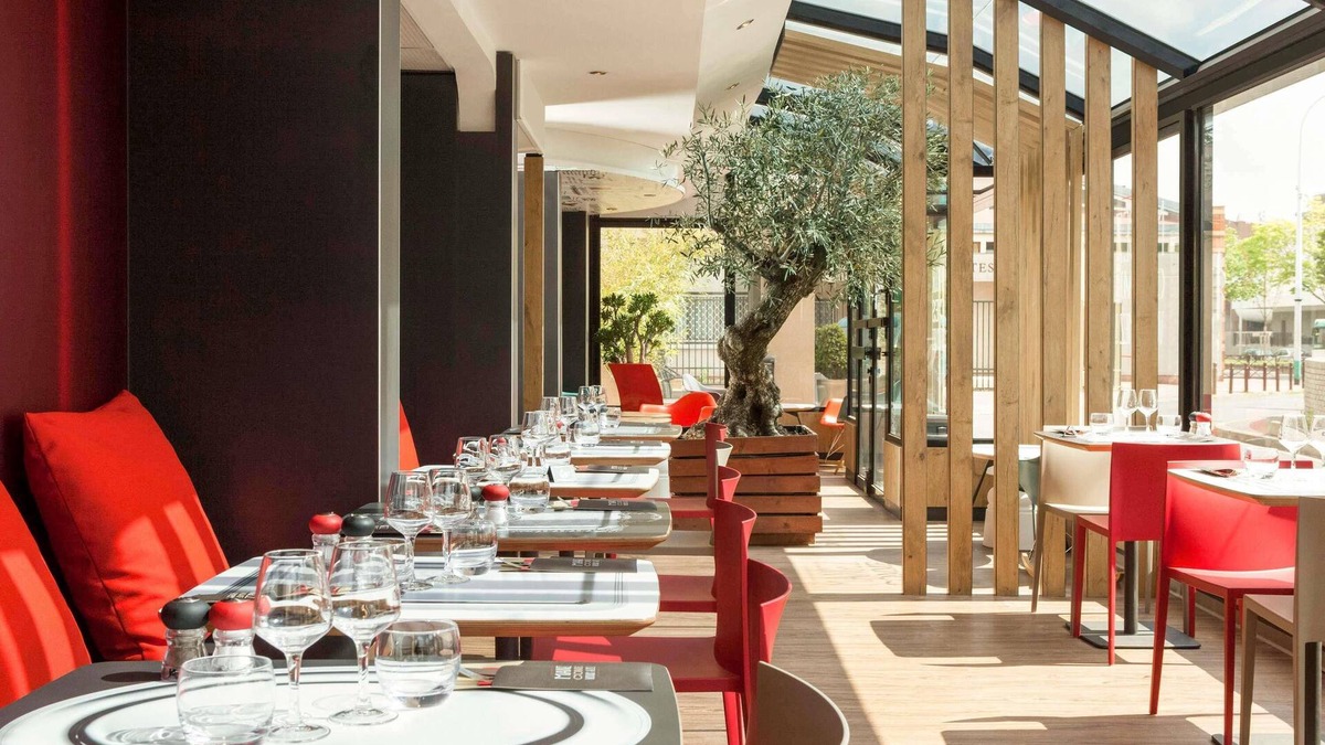 Gennevilliers Hotel | ibis Paris Gennevilliers