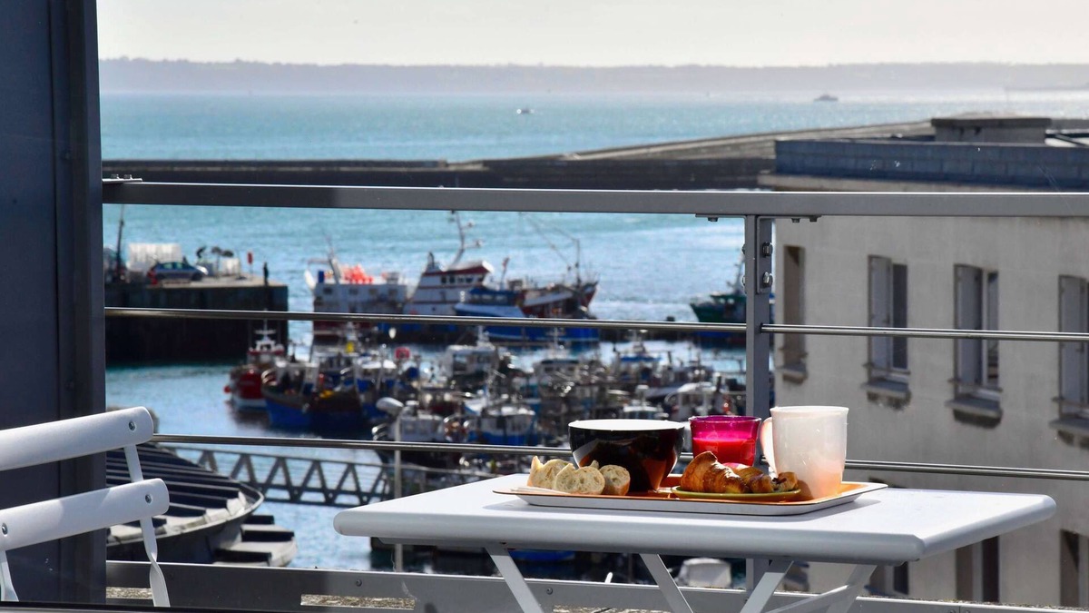 Downtown Hotel | ibis Styles Brest Centre Port