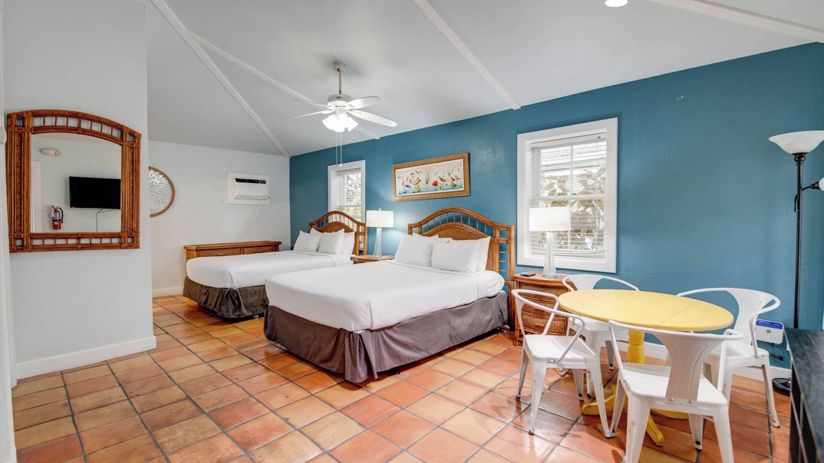 Uptown - Upper Duval Cottage | Ibis Suite | Bright Hideaway, Hot Tubs, Steps from Duval!
