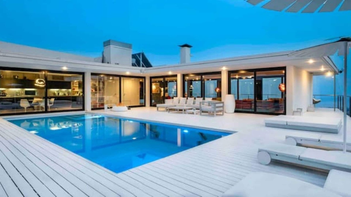 Mas Ram Villa | Ibiza Style Barcelona Villa, stunning views