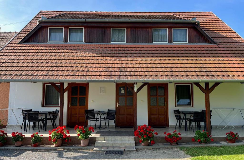 Kehidakustany Apartment | Ibolya Vendégház