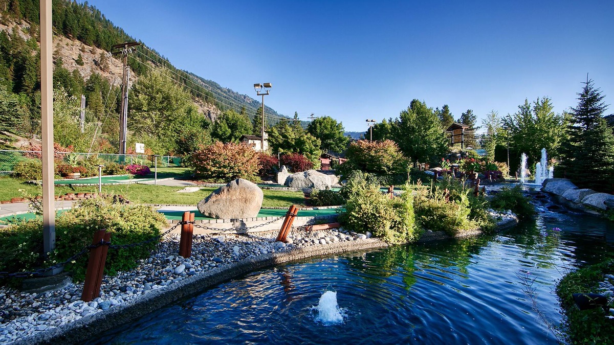 Downtown Leavenworth Hotel | Icicle Village Resort