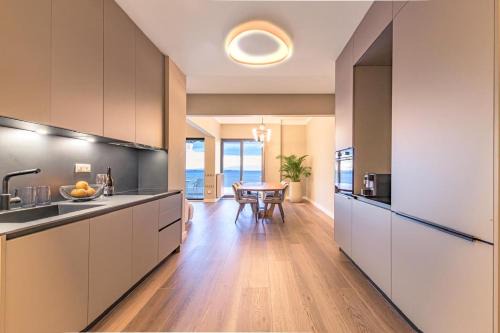 Thessaloniki City Centre Apartment | ICONIC SALONICA SUITES seafront