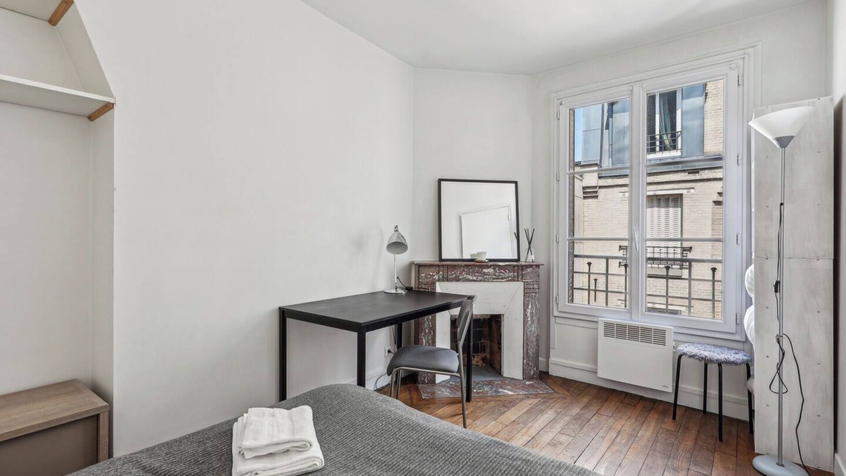 12th Arrondissement Apartment | ID 400- MEUNIERS near Bercy lively Area