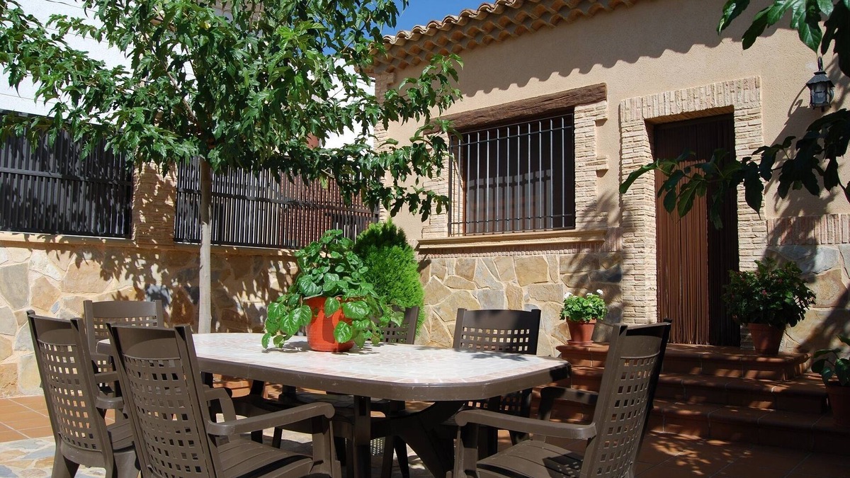 Casas de Benitez Cottage | IDEAL FOR FAMILY AND FRIENDS ALONG THE RIVER JUCAR
