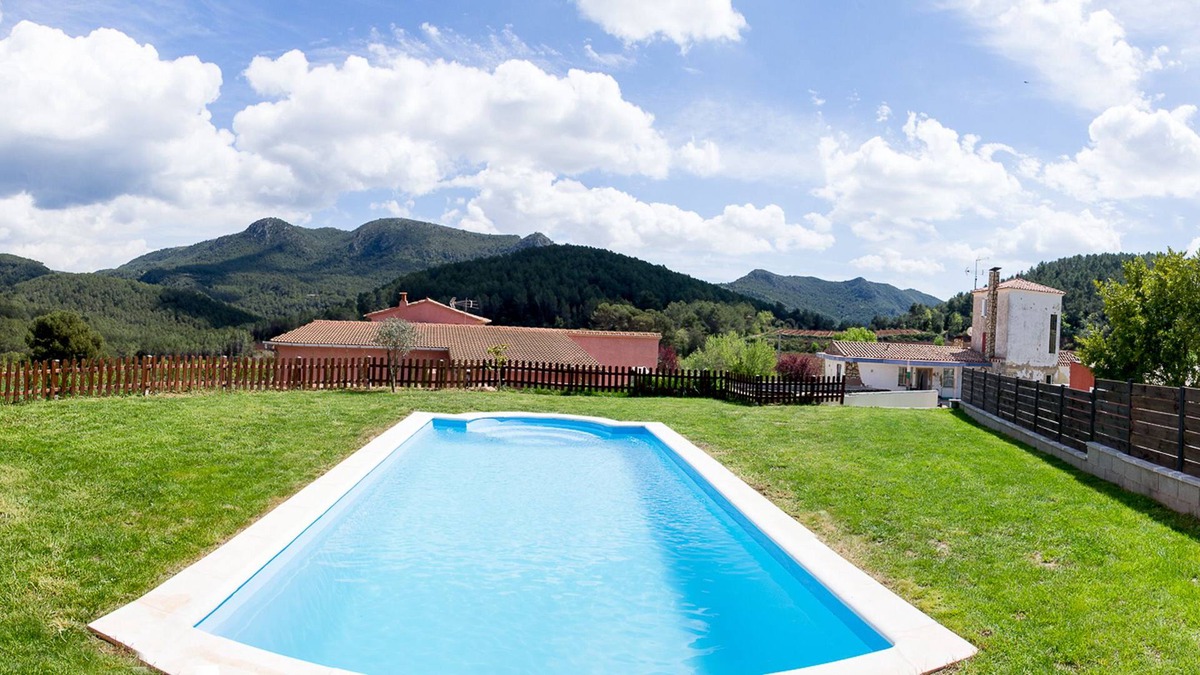 El Montmell Cottage | Ideal for groups. Barbecue, jacuzzi, pool, beach, mountain. Relax and enjoy it