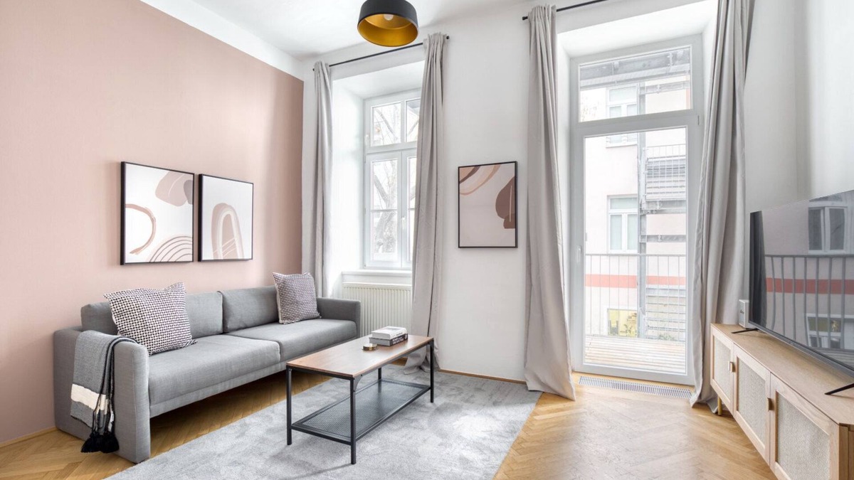 Stuwerviertel Apartment | Ideal Leopoldstadt Studio w/Elevator & Balcony nr U1 & U2, by Blueground