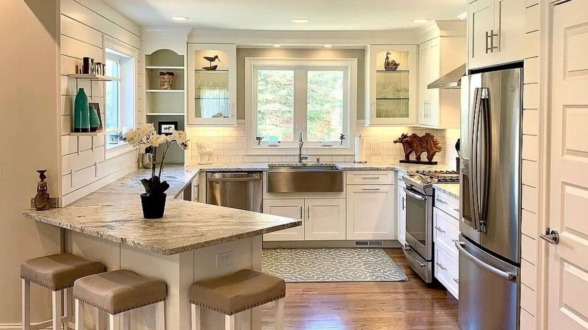 Saratoga Springs House | Ideal Location, just 2 blocks from the Race Track & 1 mile to Downtown!