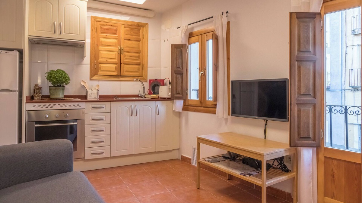 Cuenca Apartment | Ideal Parejas. Casco Antiguo. Nuevo y Tranquilo