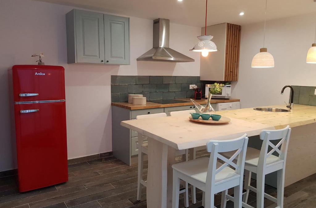 Llanca Apartment | Ideal parelles aptm amb encant estil Mediterrani i tranquil a Llançà