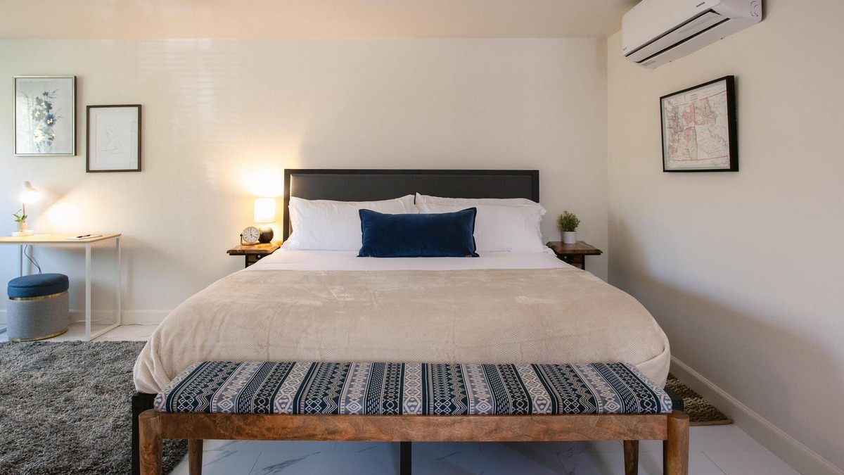 Gold Hill Apartment | Ideal stopover location right off I-5, nestled in a scenic area by the Rogue River. Enjoy the peaceful sounds of the river while having quick access to major travel routes and nearby towns.