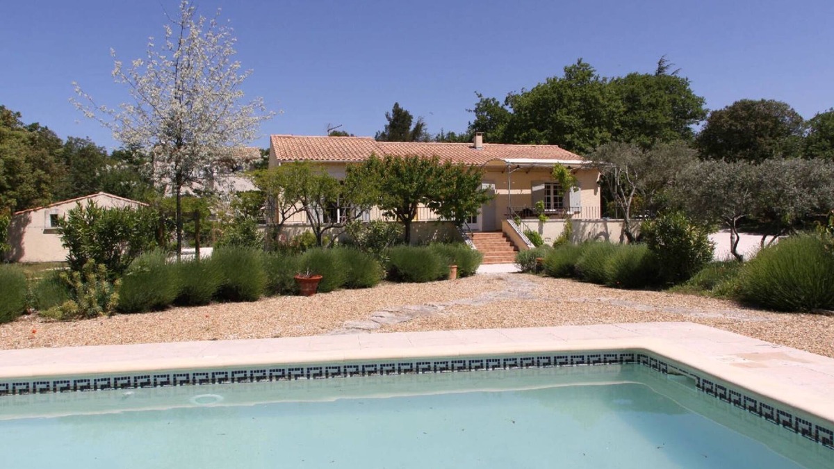 Cabrieres-d'Avignon Villa | Ideal Villa - Guaranteed exceptional moments