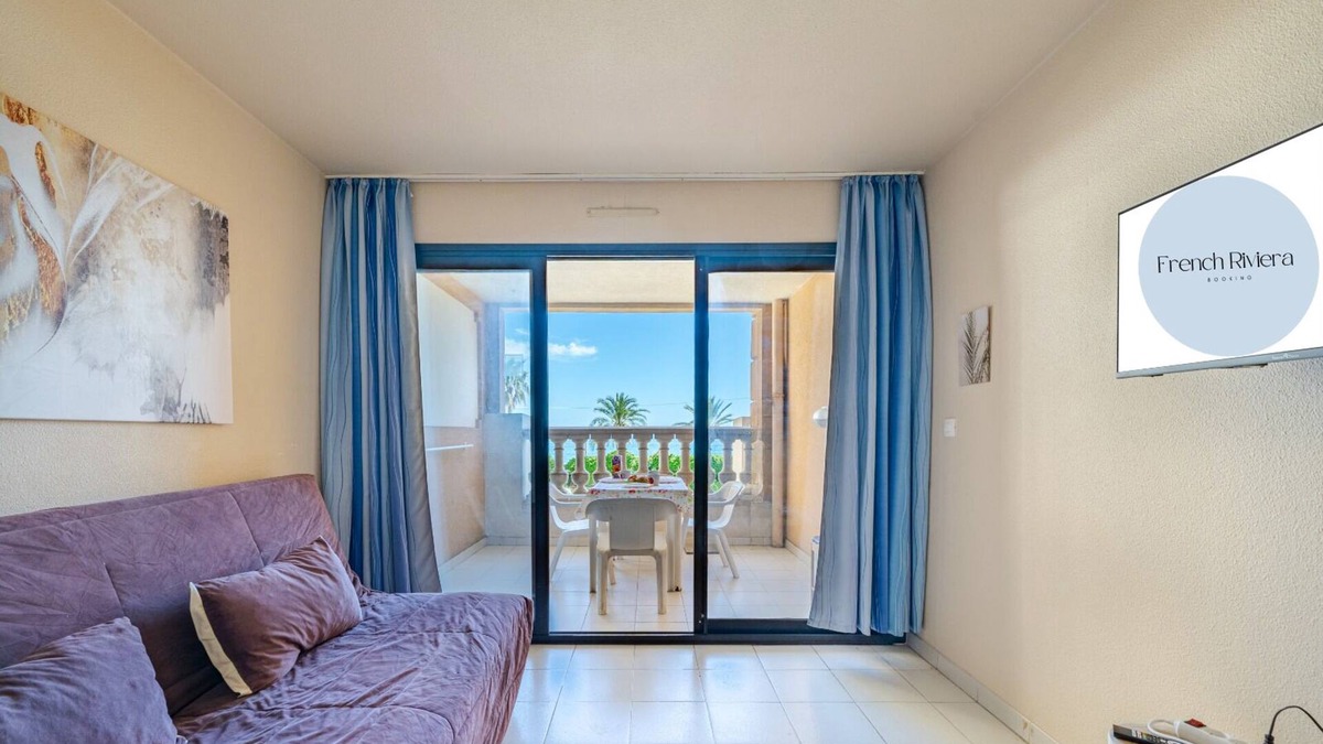 Cannes La Bocca Apartment | Ideal with Sea View and swimming pool in Cannes!