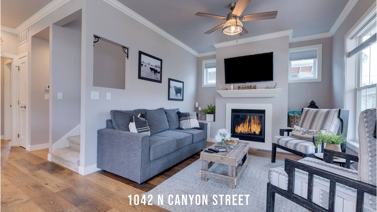 Spearfish House | Ideally Located*Self Check-In*Smoking/Pet Free