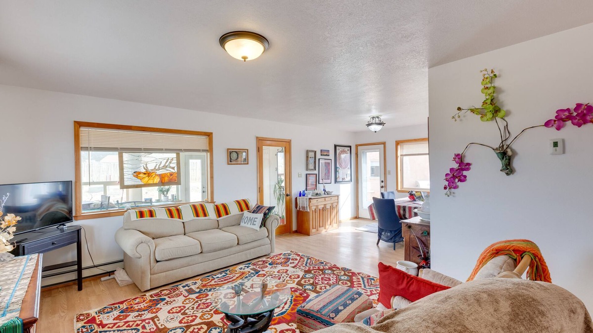 Taos House | Ideally Located Taos Vacation Rental w/Gas Grill