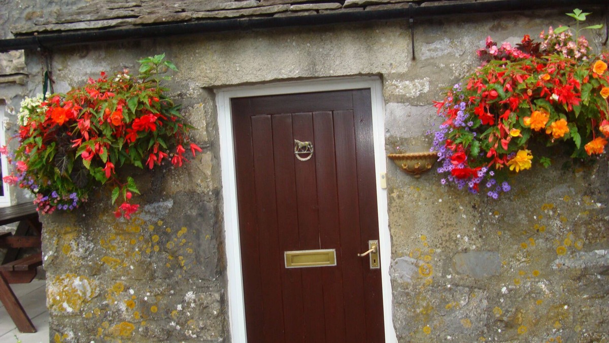 Horton in Ribblesdale Cottage | Idle for walking. In the centre of the 3peaks