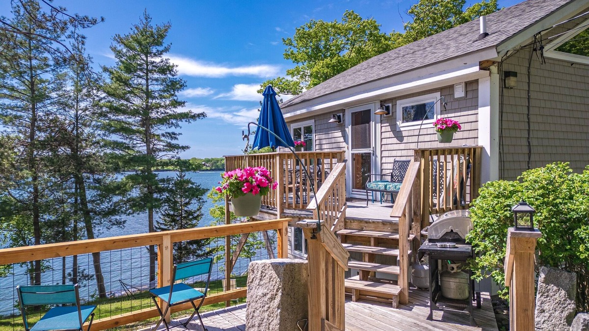 West Bath Cottage | Idle Ours Cottage: Waterfront in Maine