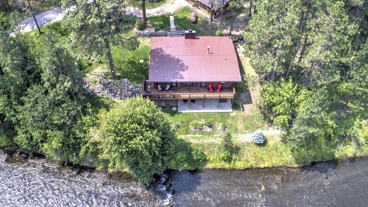 Rimrock House | Idle Rest Log Cabin on the Creek, Centrally Located for Black Hills Adventures