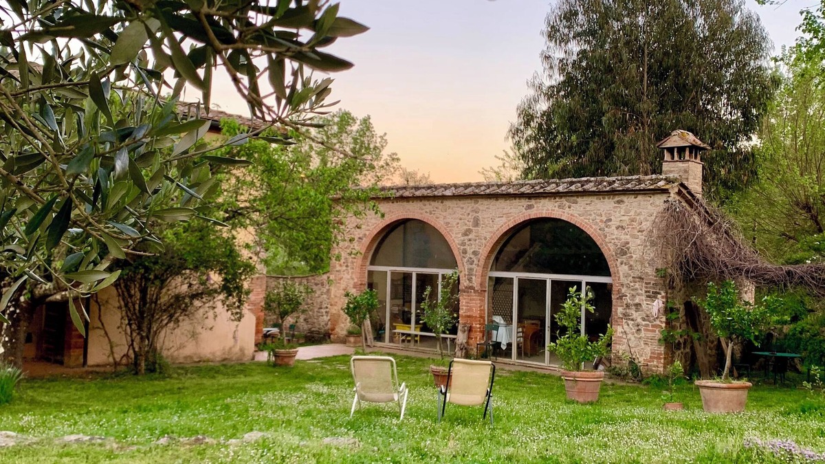 Sovicille Apartment | Idyllic apartment farmstead hidden in a Tuscan valley located 15min. from Siena