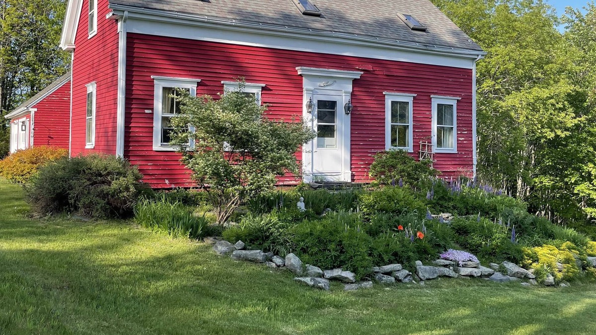 Edgecomb House | Idyllic Country Retreat - easy access to charming towns and beaches