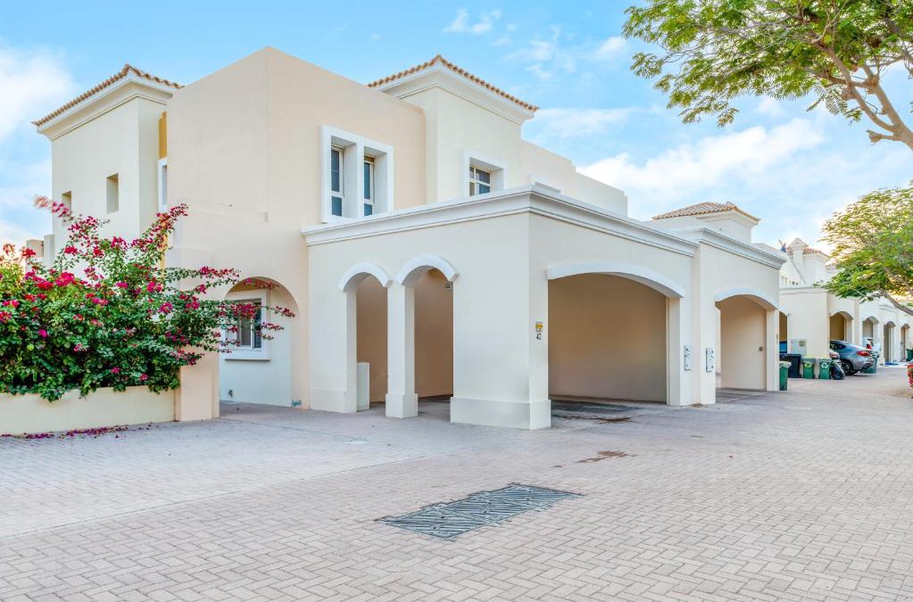 Arabian Ranches Villa | Idyllic Family Haven 3-Bedroom Villa with Study Room by Petals Holiday Homes