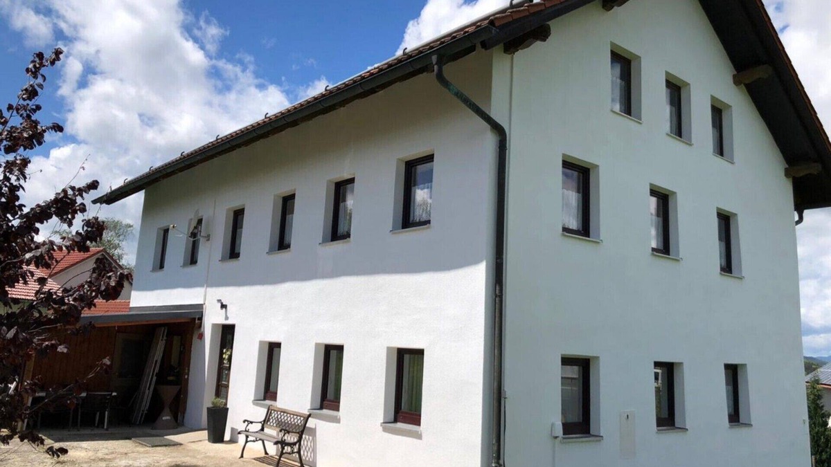 Hutthurm Apartment | Idyllic holiday home in high altitude in the Bavarian Forest. WIRELESS INTERNET ACCESS