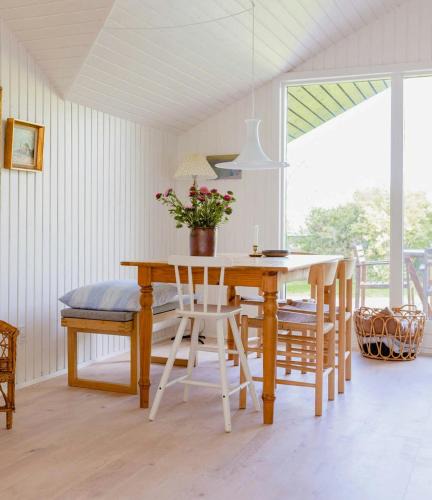 Venemose House | Idyllic Summer House On The Coast Of West Zealand
