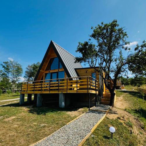 Valea Mare-Pravat House | IezerVenture Cabins - ChiangMai