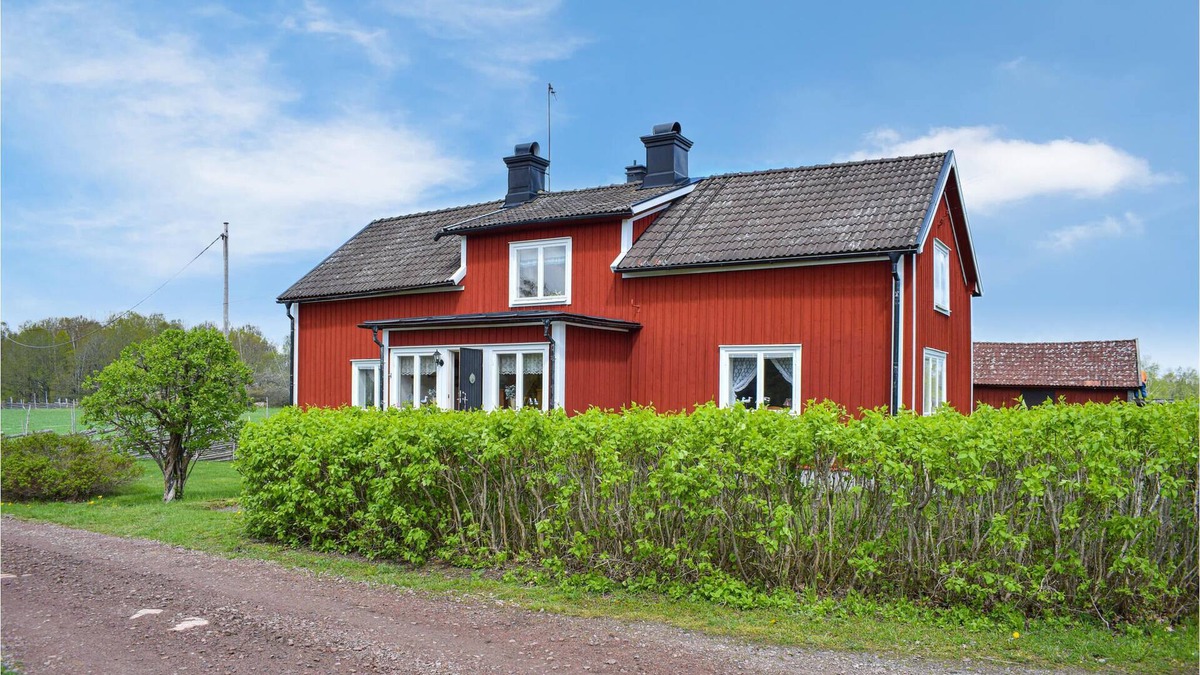 Kristdala House | If you are looking for a vacation home in a quiet location for your vacation, this cozy cottage in K