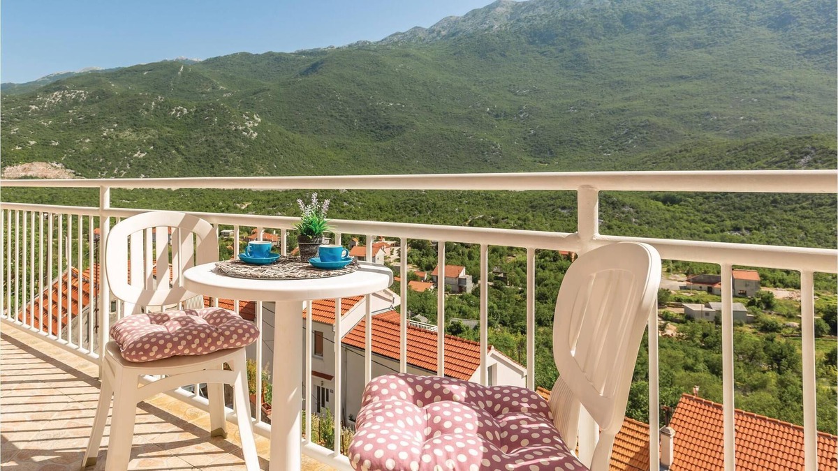 Rastovac Apartment | If you are looking for relaxation, long walks in untouched nature and want to explore the Biokovo mo