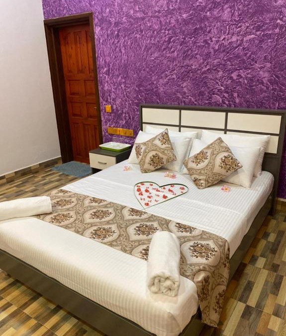 Velidhoo House | IKHFA Guesthouse