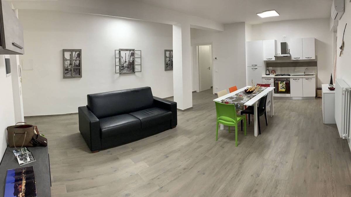 Sarnico House | Il Barcaiolo Lake Iseo Apartment Sarnico