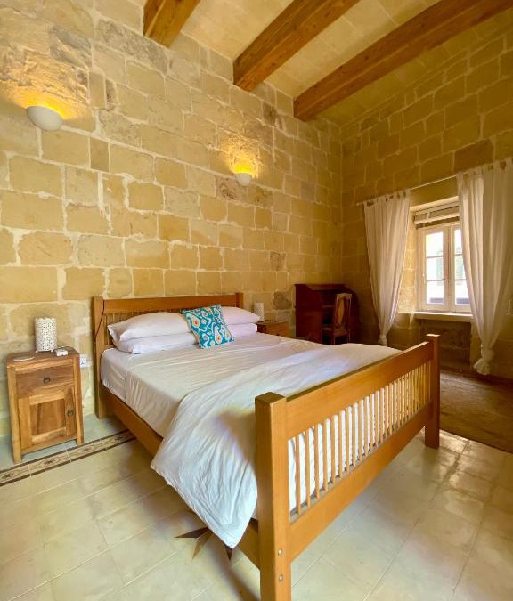 Victoria Apartment | il-Belveder - Historic Home in Victoria Old Town