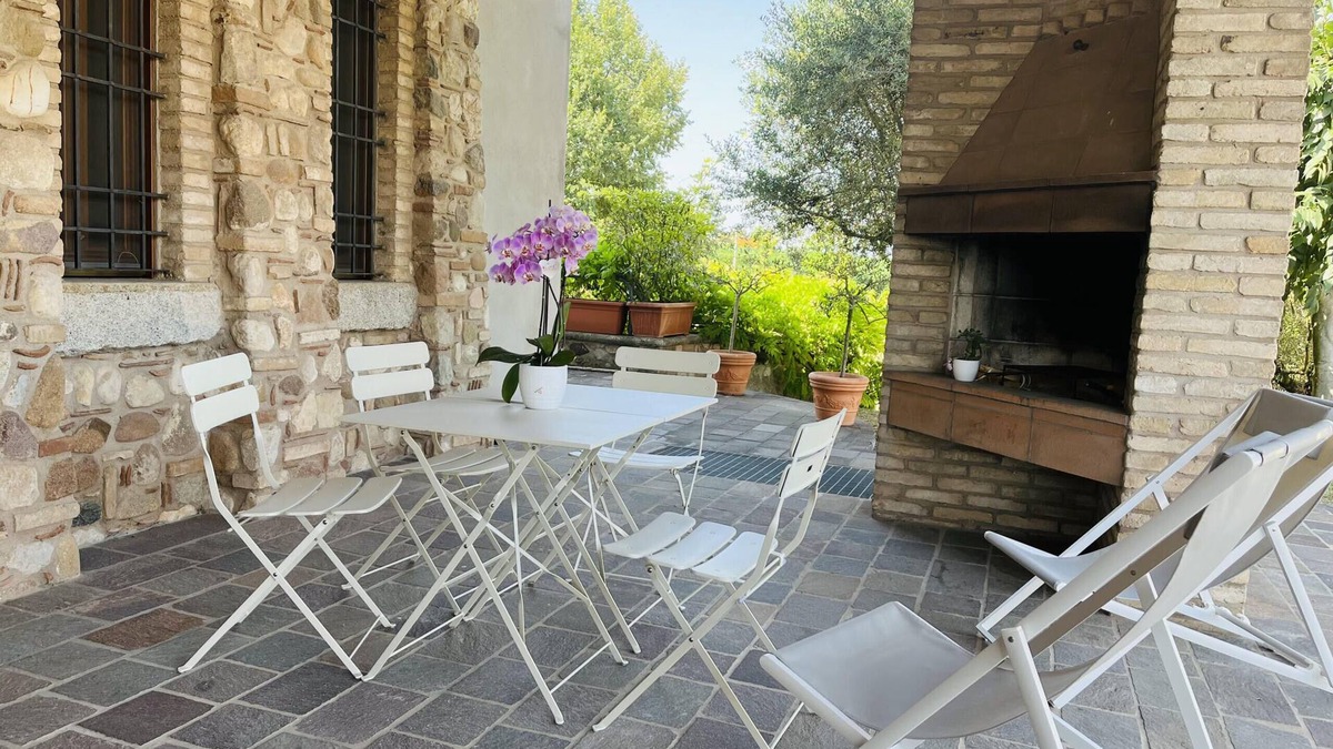 Castellaro Lagusello Villa | Il Borgo fra i laghi