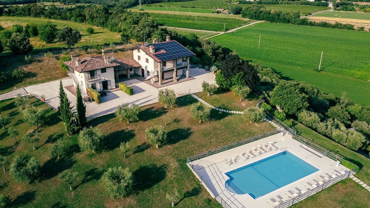 Lonato del Garda Apartment | Il Casale Lonato Terra
