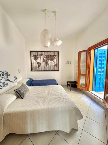 Marettimo House | Il CORTILE DI EOLO
