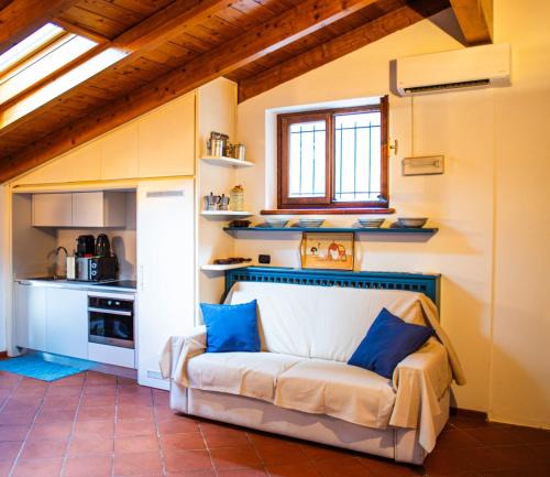 Trento Old Town Apartment | Il Nettuno Chalet Stile Rustico in Centro Città