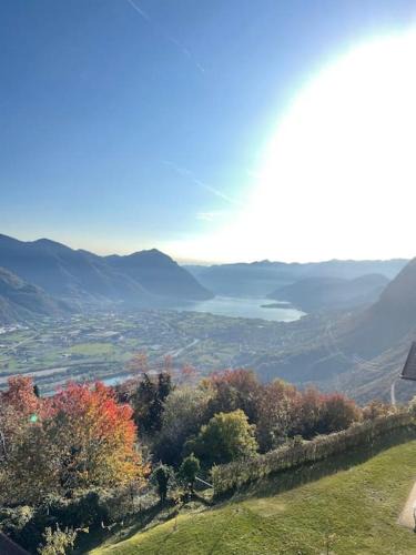 Rogno Apartment | Il NidO Dell ArTistA