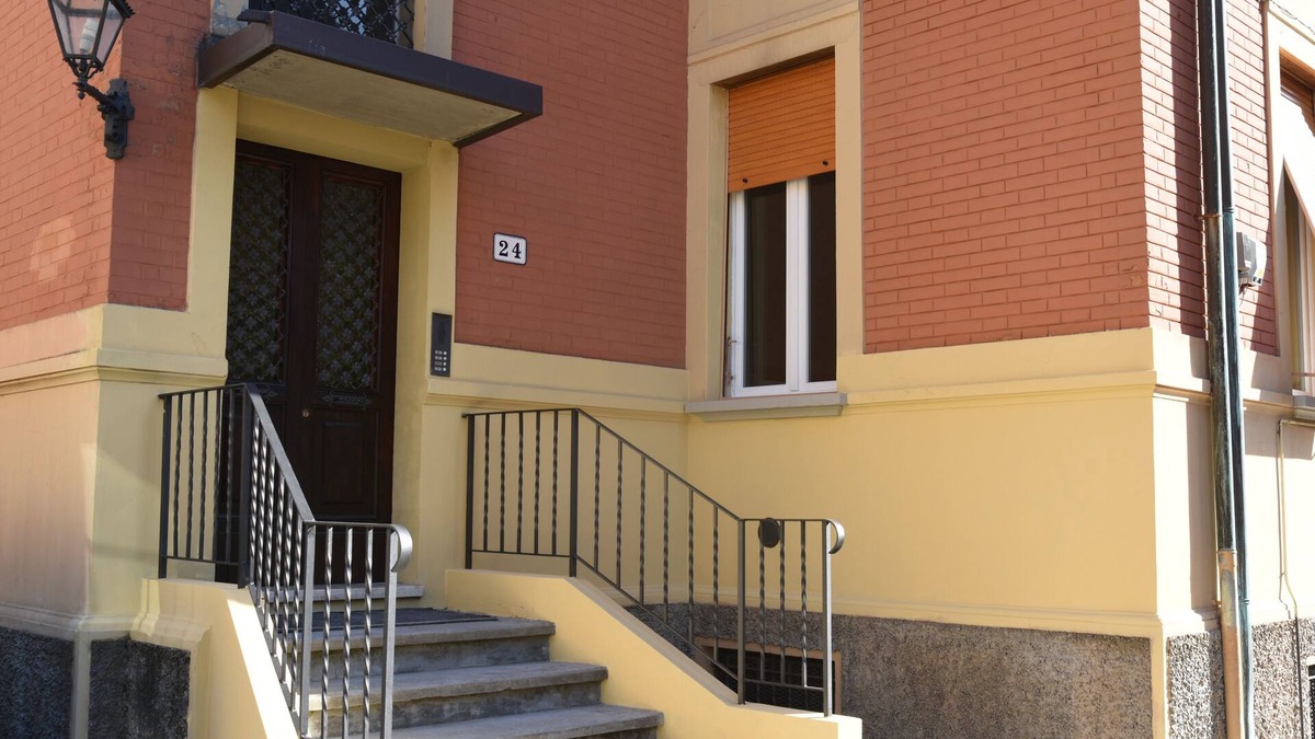 Saragozza-Porto House | IL VECCHIO NOCE apartment for tourist use with parking in the garden