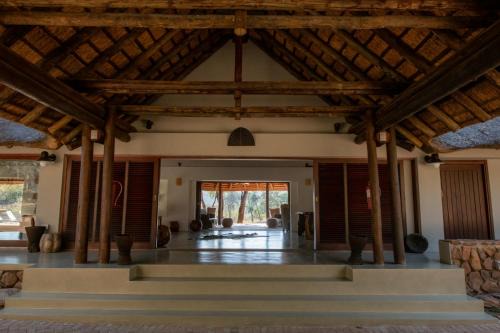 Vaalwater Hotel | Ilanga Lodge