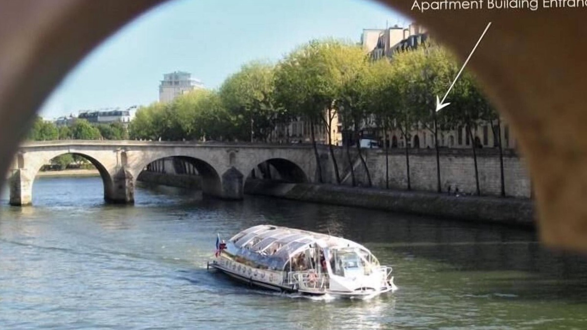 Saint-Victor Apartment | Ile Saint Louis : Best Paris Location, a Fabulous Place