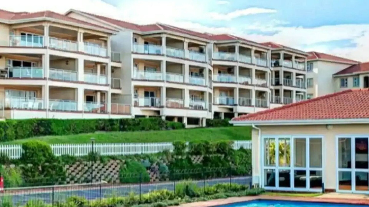 Illovo Beach Condo | Illovo Beachfront Stunning Apartment