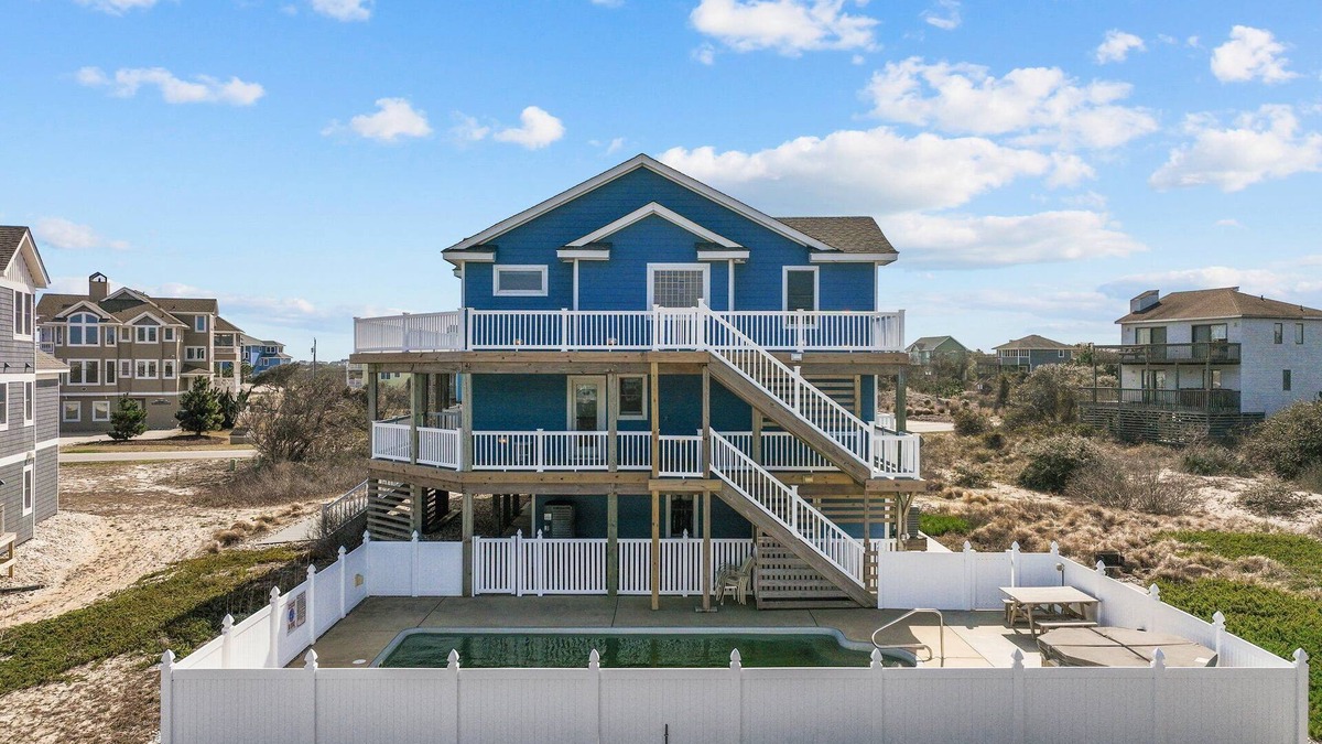 Ocean Sands House | Imagine yourself “Carolina Daydreamin” on the Outer Banks with the entire family.