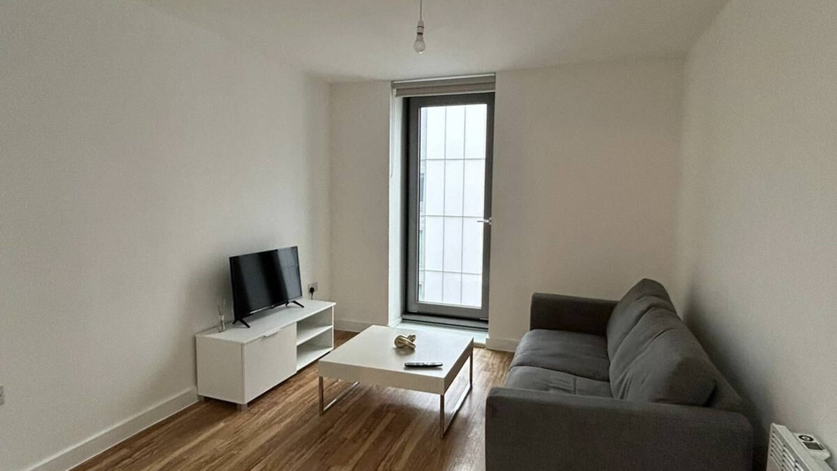 Salford Apartment | Immaculate 1-Bed Apartment on the 26th floor